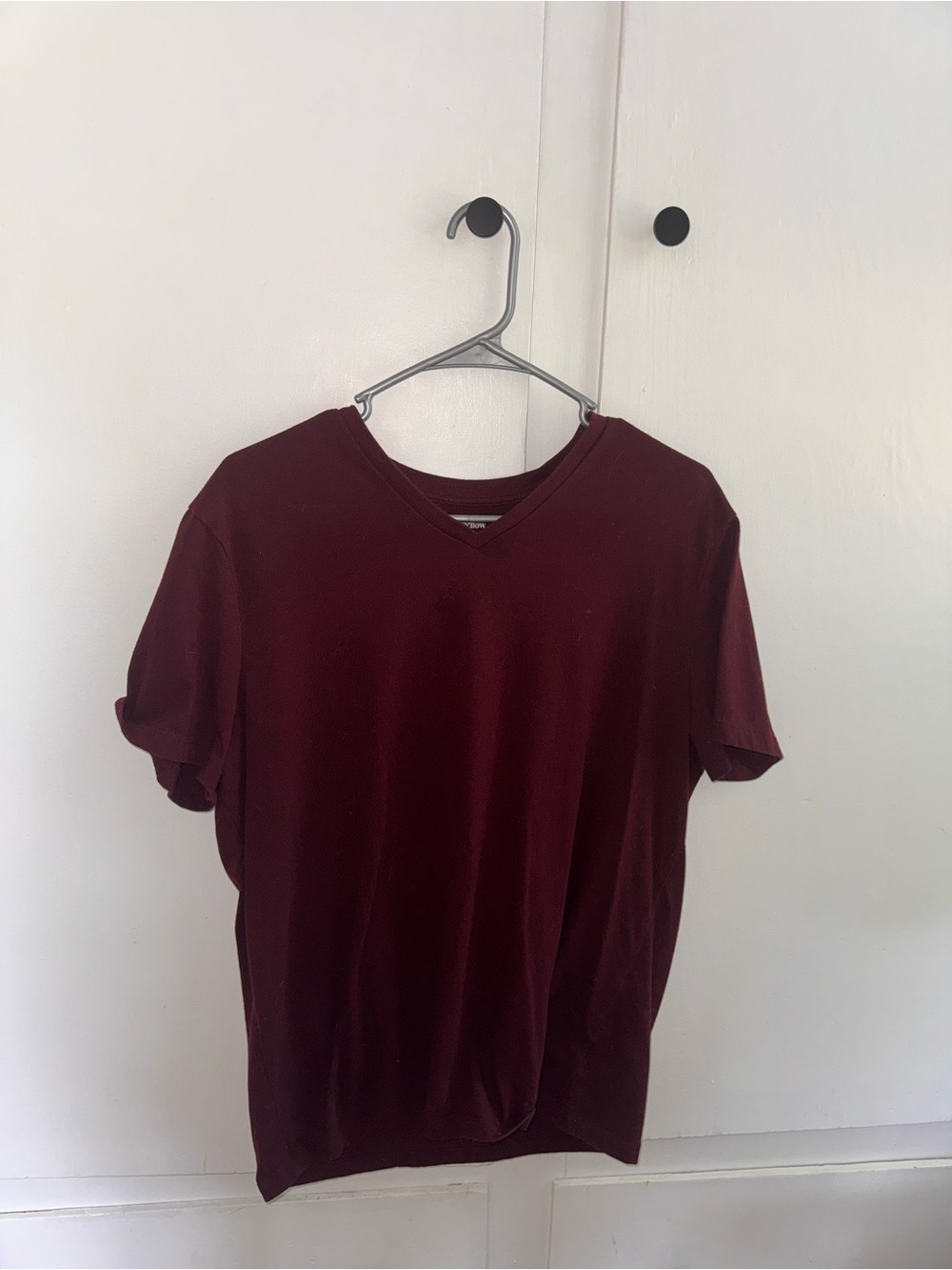 Goodfellow & Co Men's V-Neck Tee in Burgundy